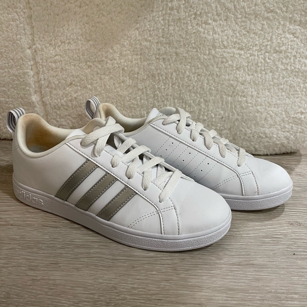 Adidas Sneakers *LIKE NEW*